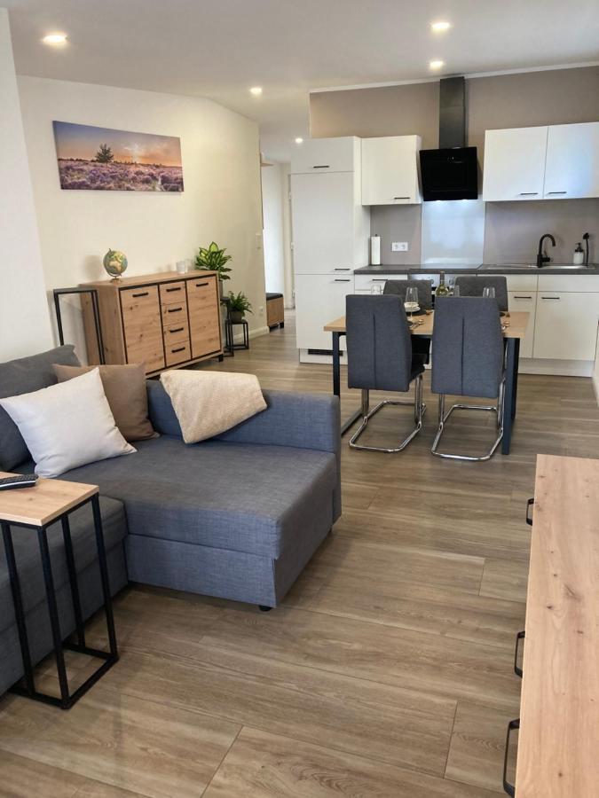 Moderne Ferienwohnung Mit Balkon Herxheim Dış mekan fotoğraf
